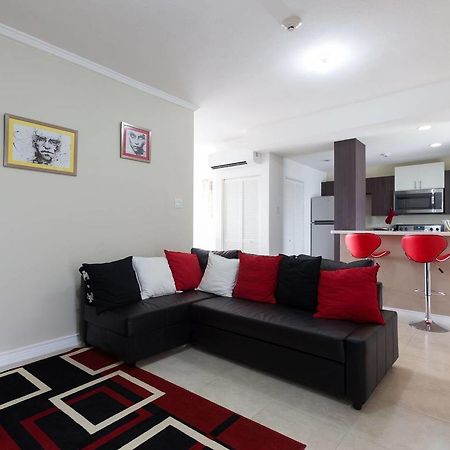 The Brompton'S Luxury Apartment Kingston Extérieur photo