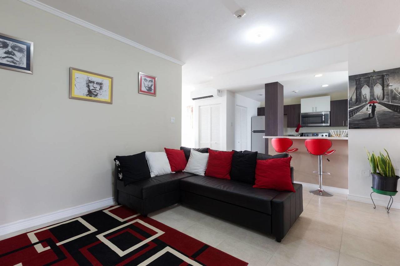 The Brompton'S Luxury Apartment Kingston Extérieur photo