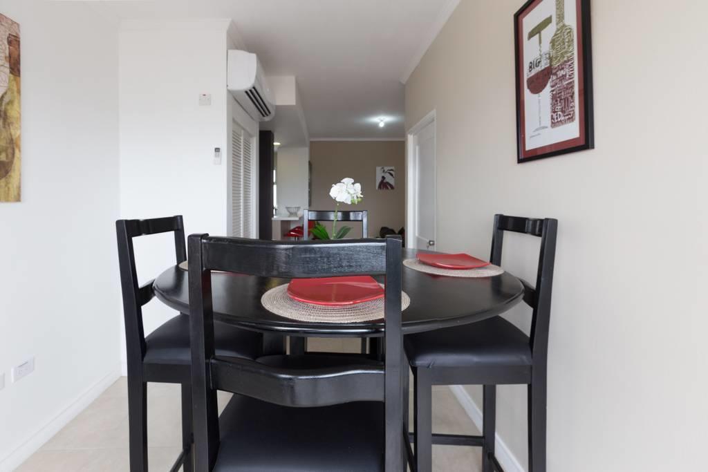 The Brompton'S Luxury Apartment Kingston Extérieur photo